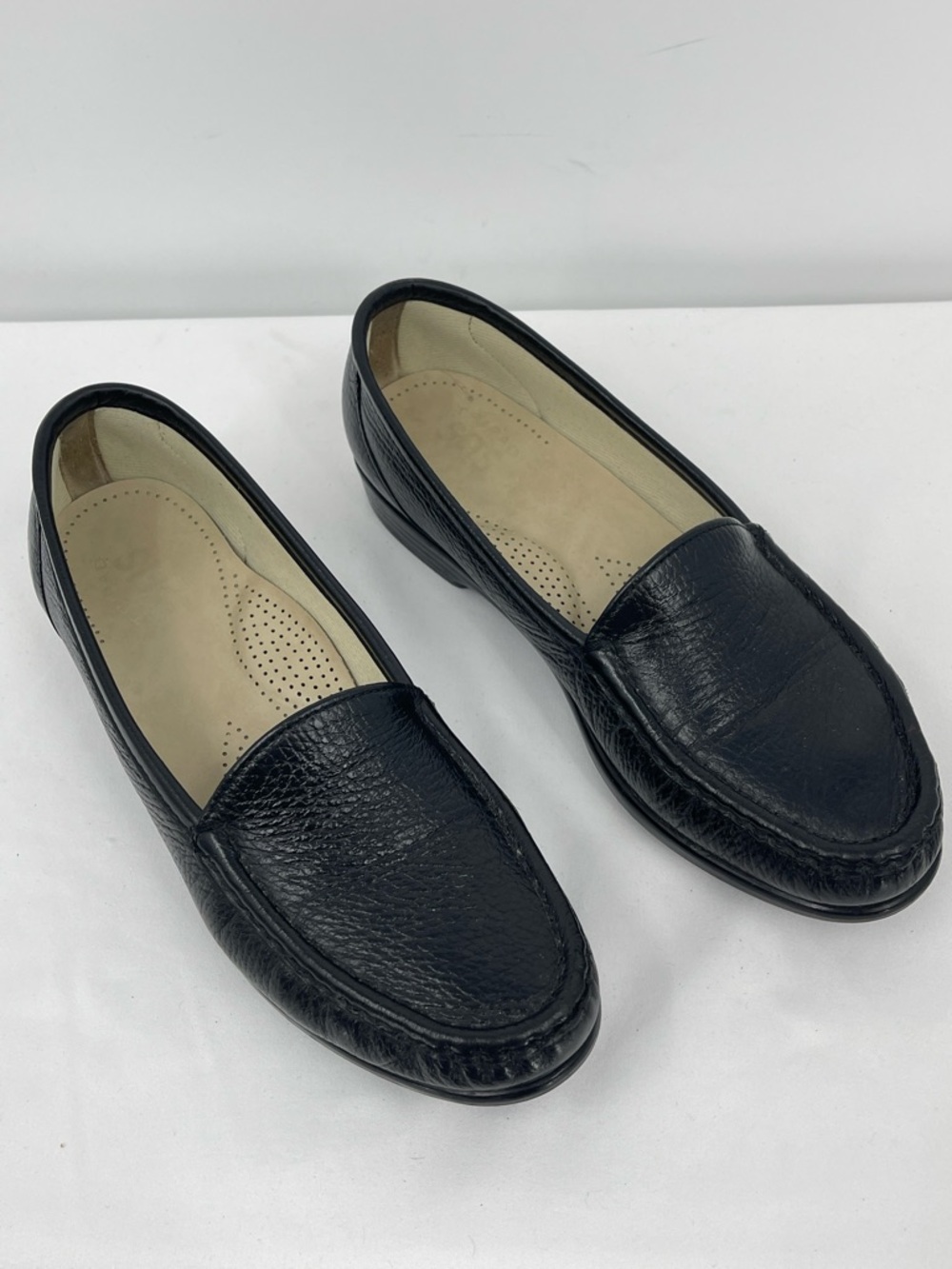 SAS SIMPLIFY Black Leather Slip-On Loafers SIZE 8 N
